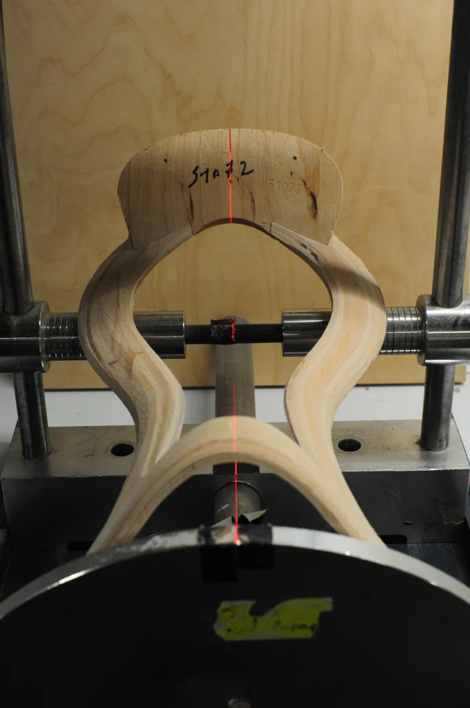 Contrôle de symétrie d'un arçon de selle