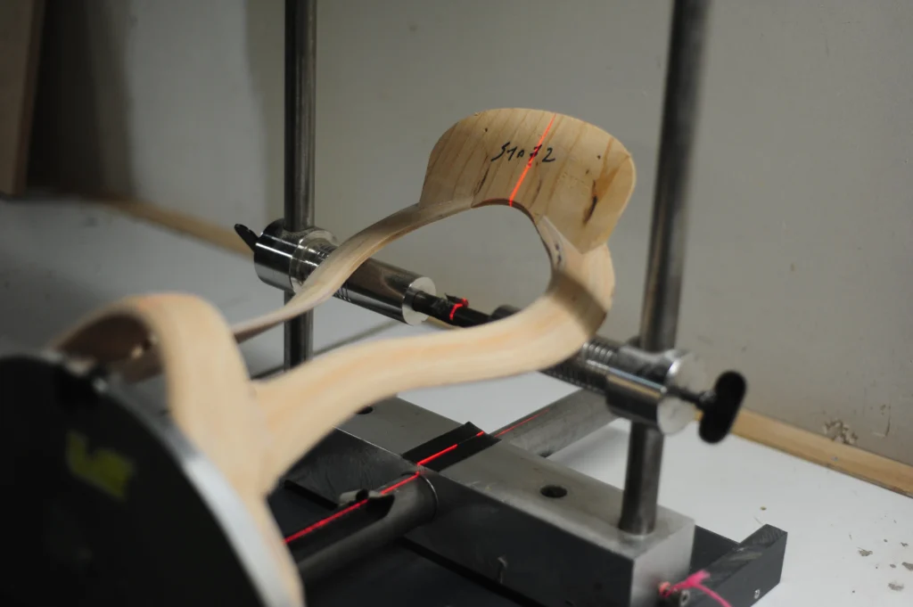 Arçon symétrie contrôle